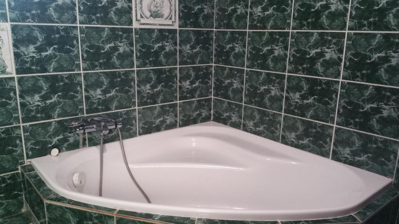 Bed and Breakfast Basse-Cour De Montin Au 256 Chemin De La Rocaille A 38510 Vezeronce Curtin Morestel Экстерьер фото